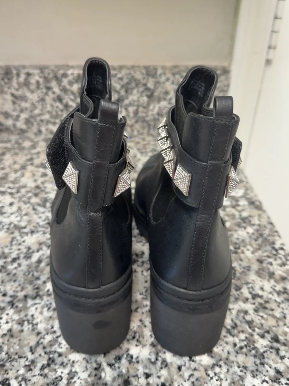 MICHAEL Michael Kors Glenn Studded Leather Lug Sole Ankle Boots Black Size 7M